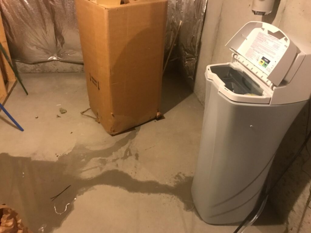 Whirlpool WHES40E 40,000 Grain Softener  after unboxing